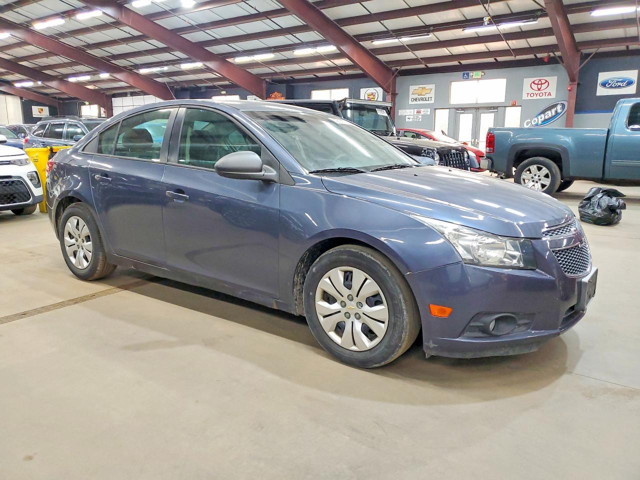 2013 Chevrolet Cruze Ls - Фото 4