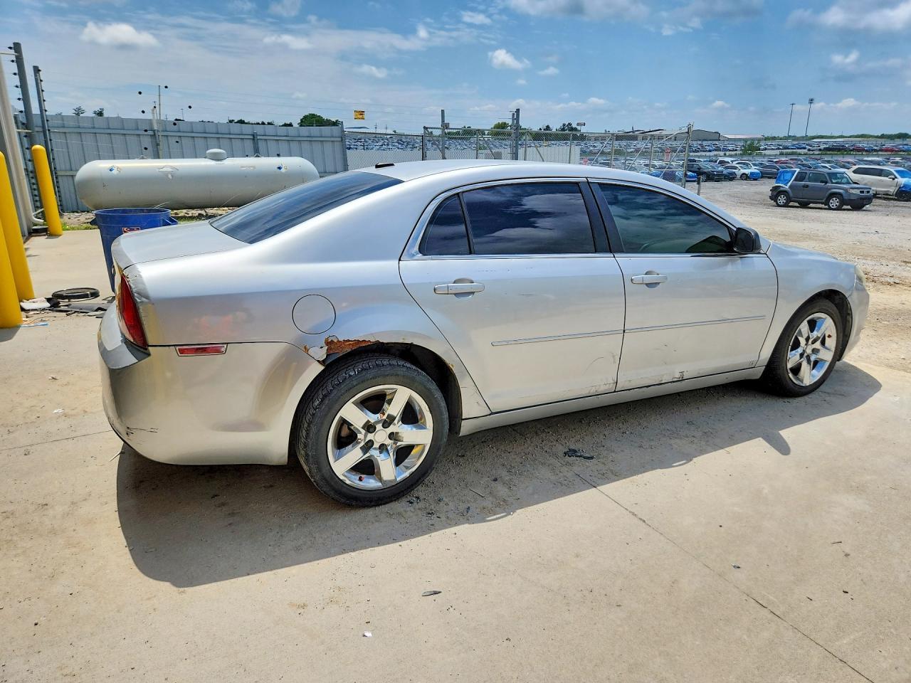 2009 Chevrolet Malibu Ls - Фото 3