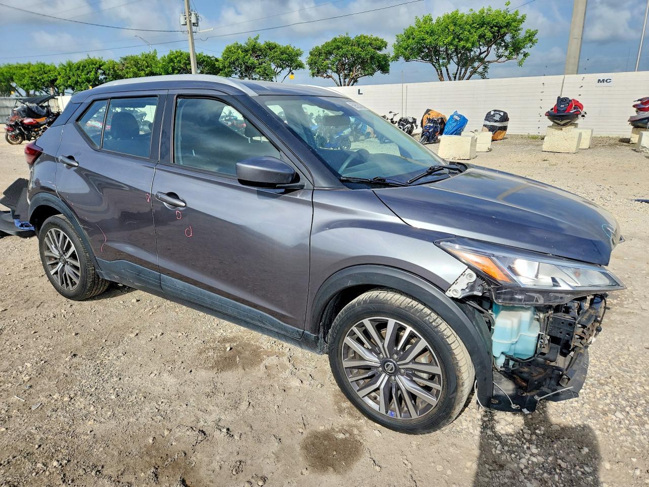 2021 Nissan Kicks Sv - Image 4