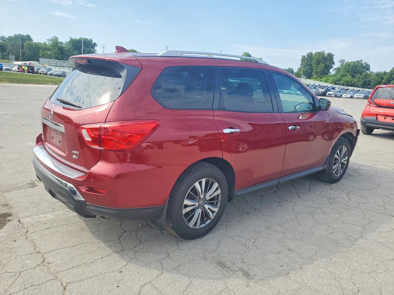 2020 Nissan Pathfinder Sv - Фото 3