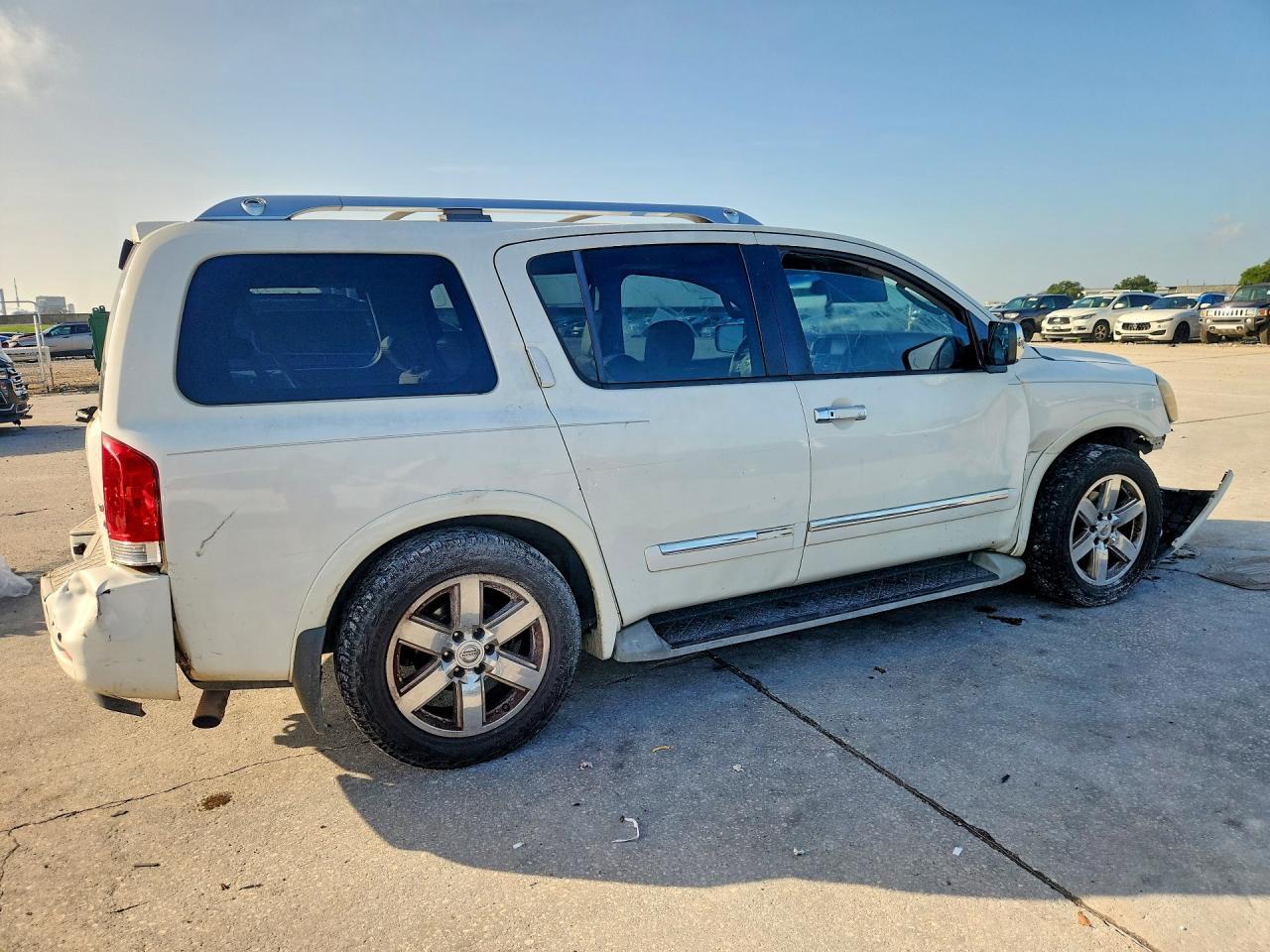 2011 Nissan Armada Platinum - Фото 3