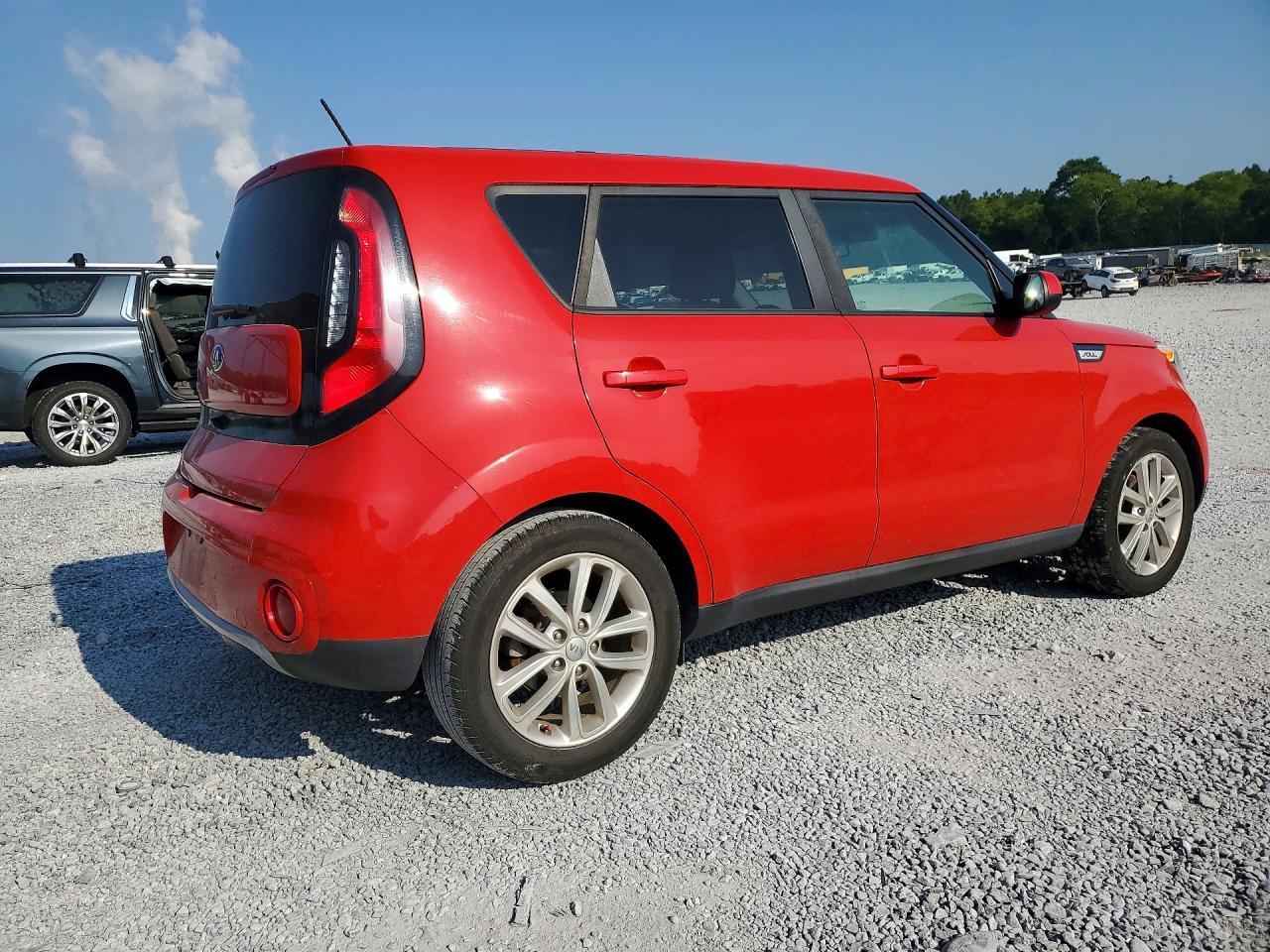 2018 Kia Soul + - Image 3