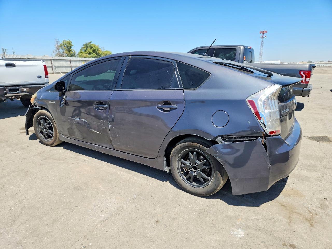 2010 Toyota Prius Iv - Фото 2