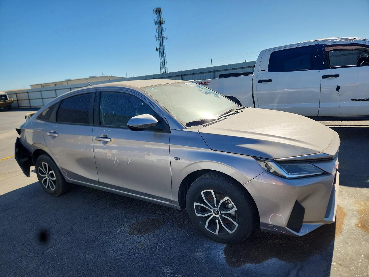 2020 Toyota Yaris L - Image 4