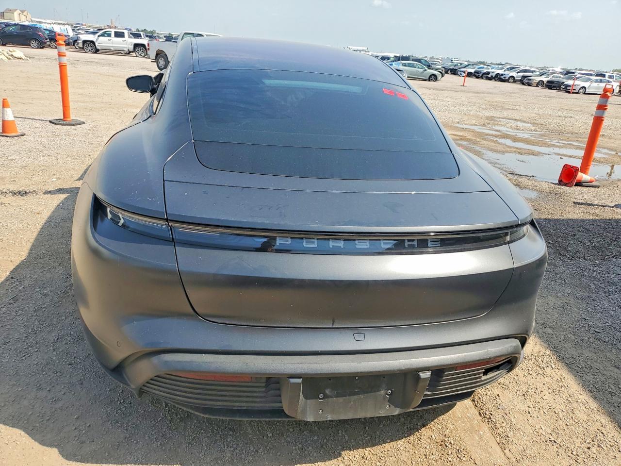 2020 Porsche Taycan 4S - Image 6