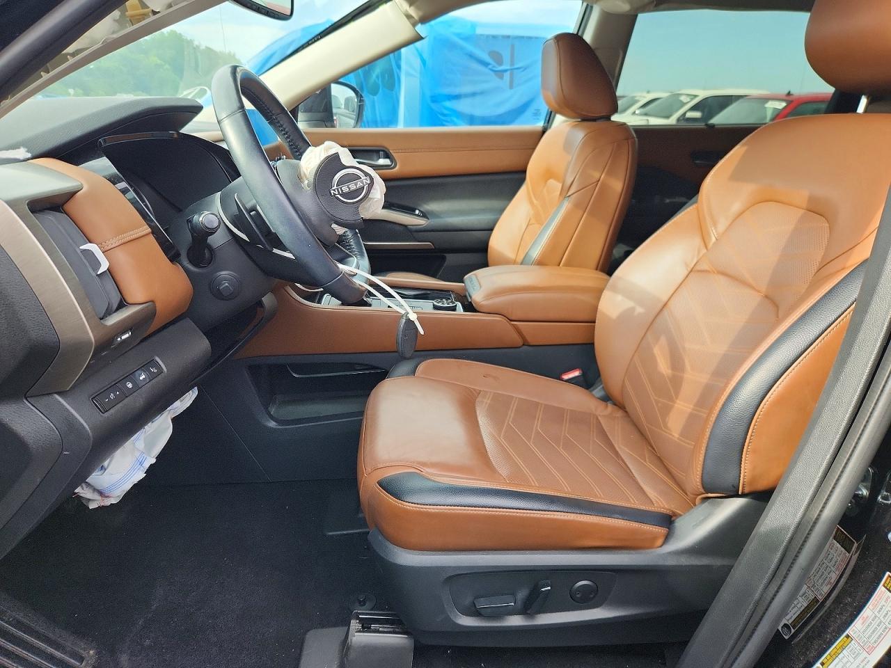 2022 Nissan Pathfinder Platinum - Фото 7