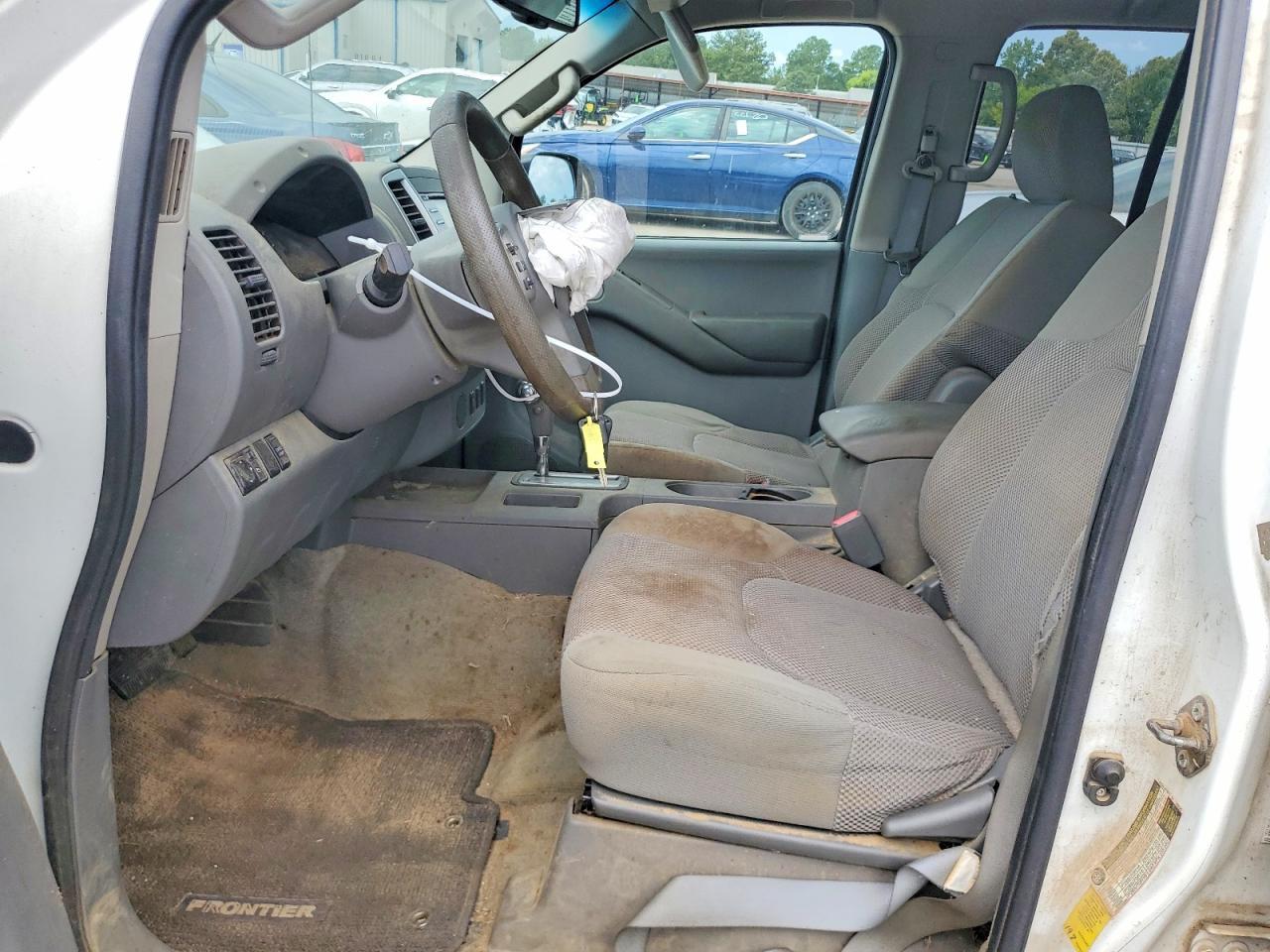2013 Nissan Frontier S - Image 7