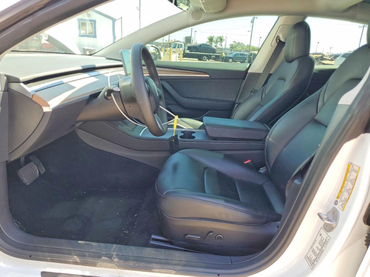 2023 Tesla Model 3 - Фото 7
