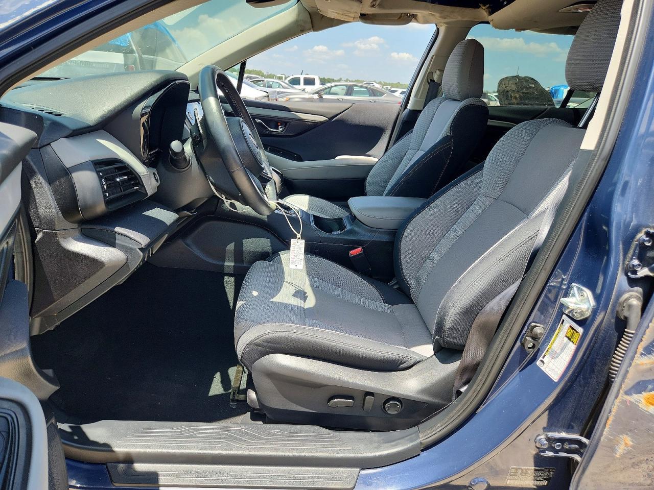 2025 Subaru Outback Premium - Image 7