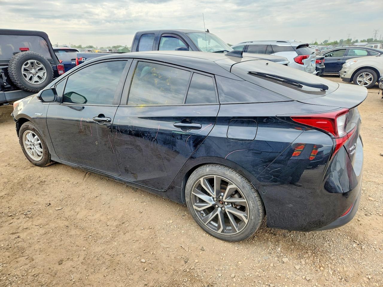 2021 Toyota Prius Xle Awd-E - Image 2