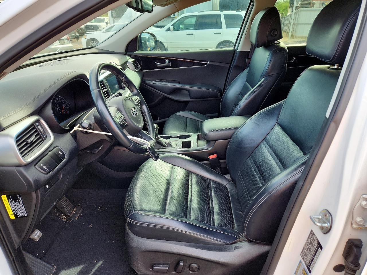 2017 Kia Sorento Lx - Image 7