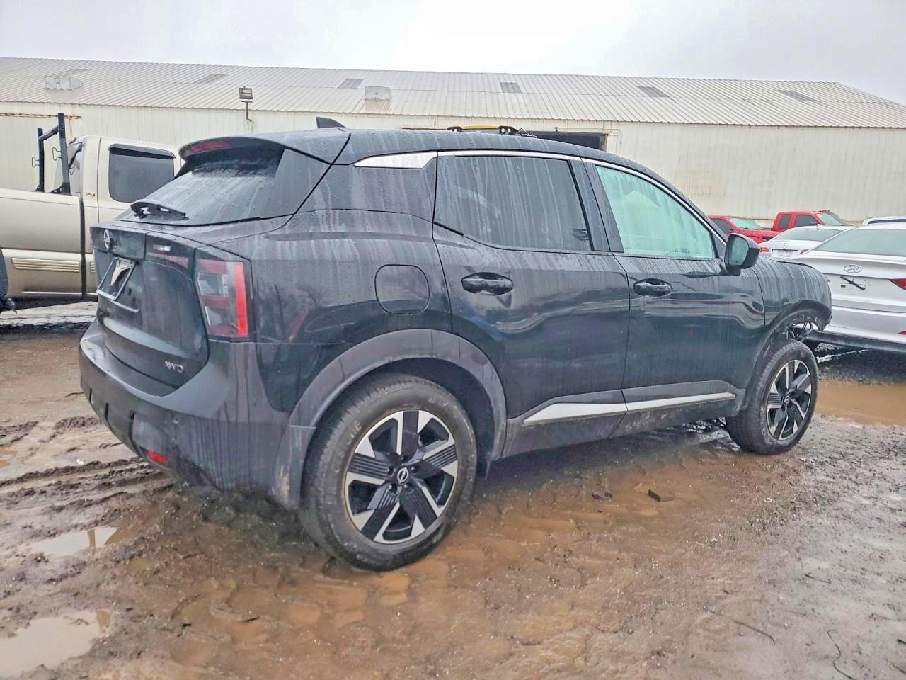 2025 Nissan Kicks Sv - Image 3