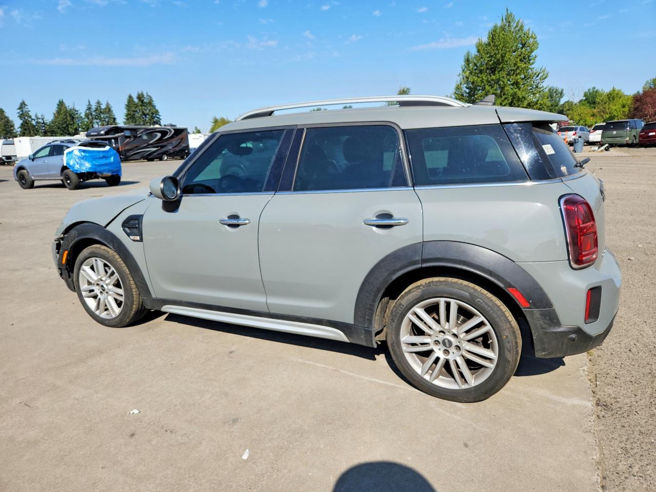 2022 Mini Cooper Countryman - Image 2