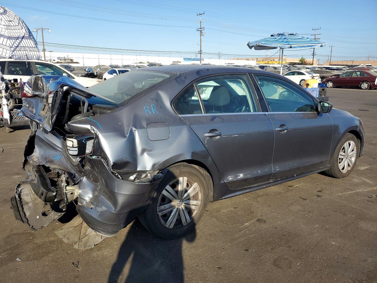2017 Volkswagen Jetta S - Фото 3