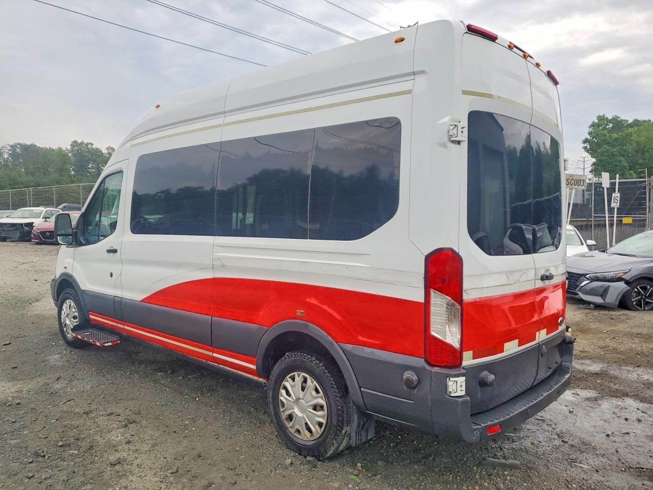 2017 Ford Transit T-350 Handicap Accessibale Van - Фото 2