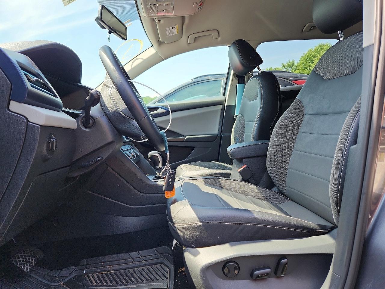 2022 Volkswagen Taos Se - Image 7