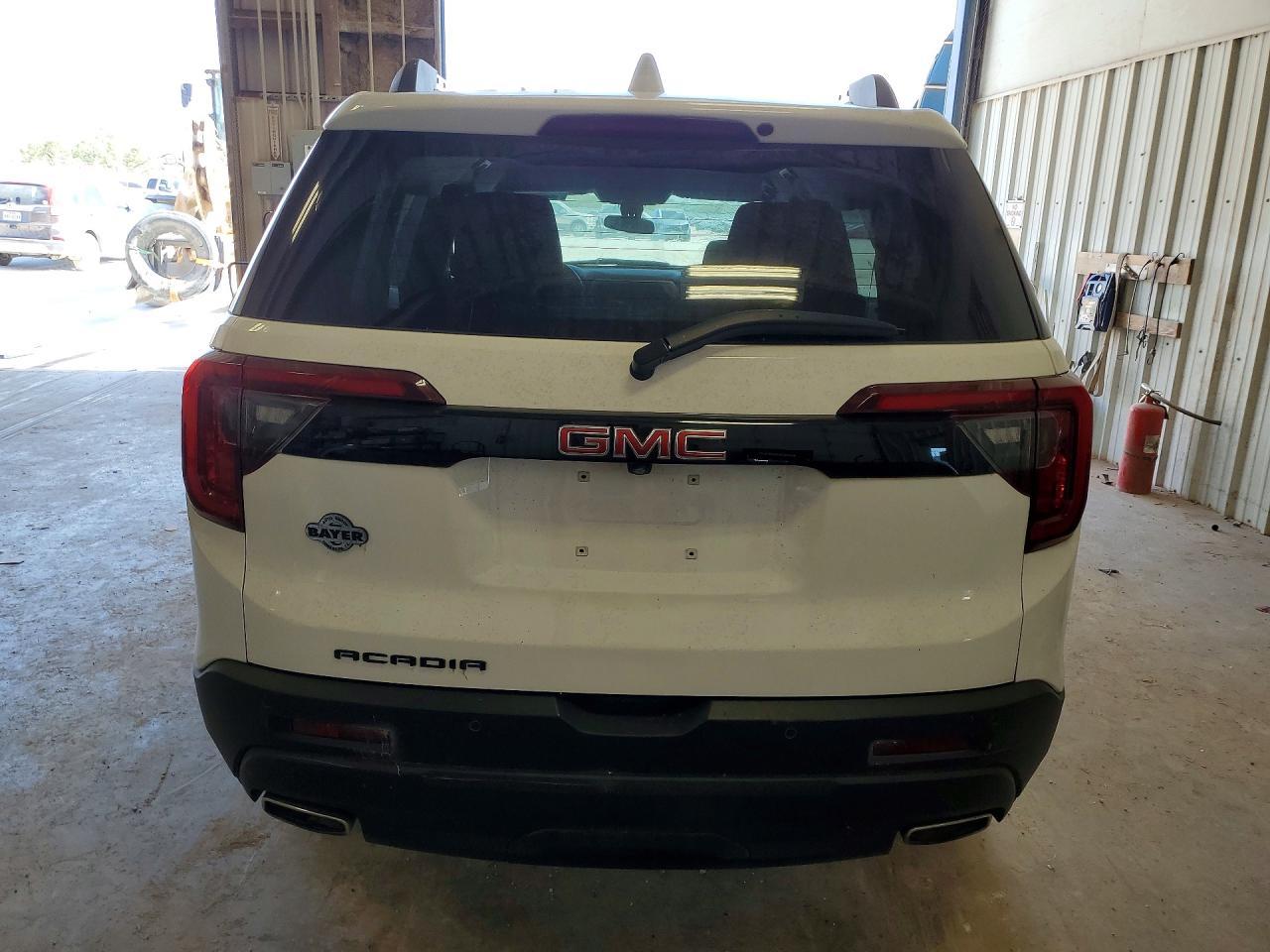 2022 GMC Acadia Sle - Image 6