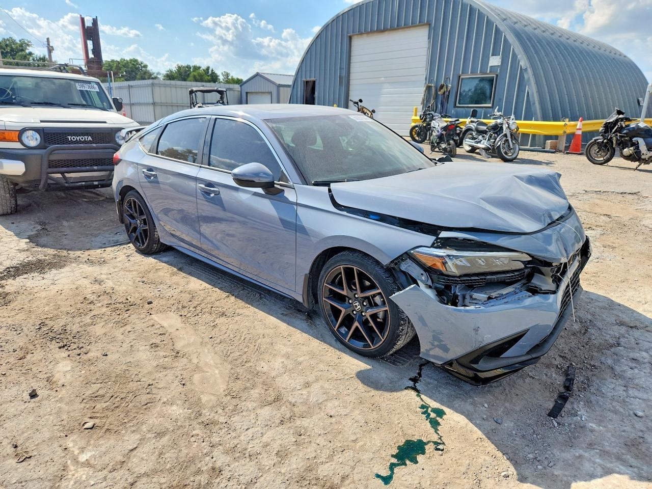 2023 Ford Civic - Фото 4