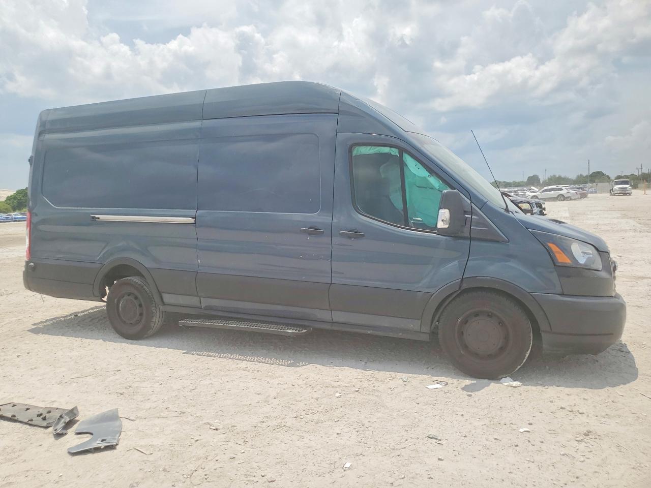 2019 Ford Transit T-250 - Image 4