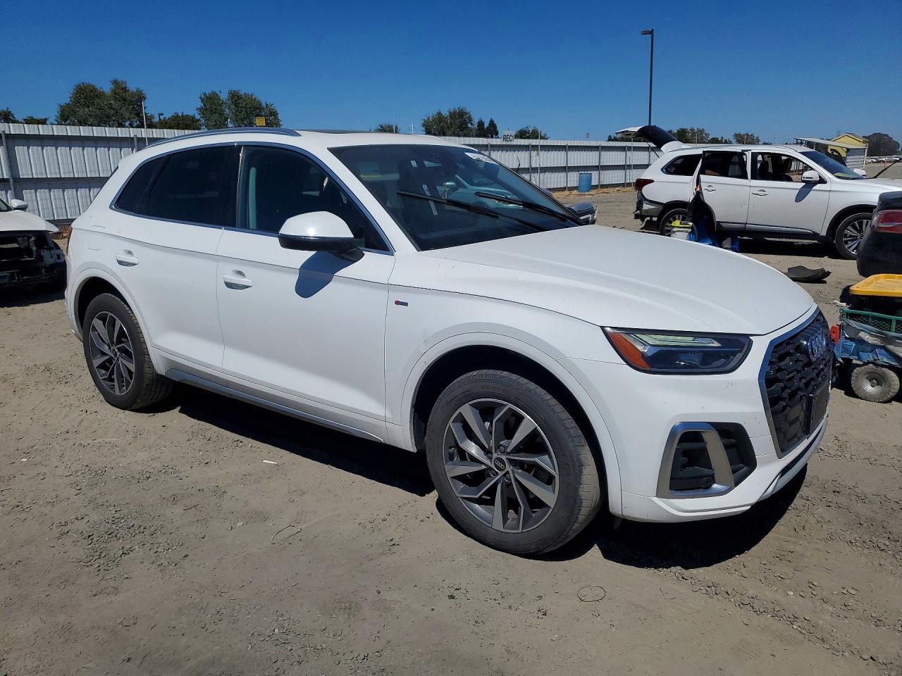 2022 Audi Q5 Premium Plus 45 - Фото 4