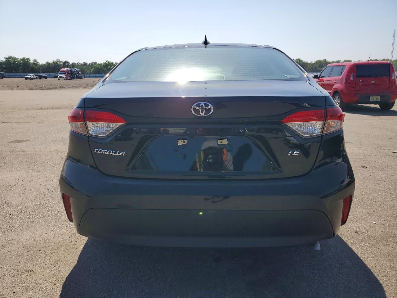 2025 Toyota Corolla Le - Фото 6