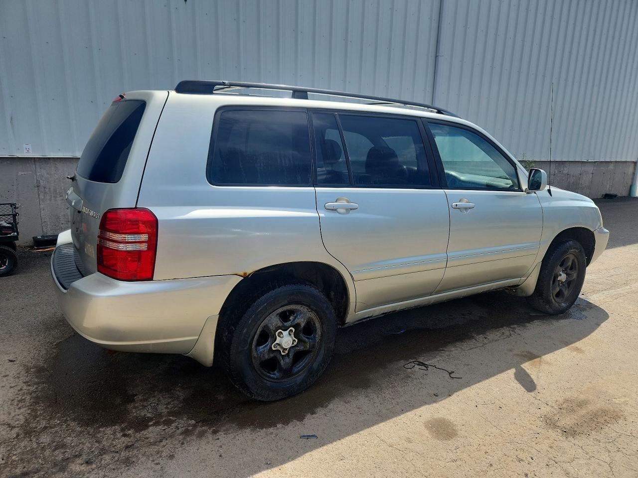 2003 Toyota Highlander Limited - Image 3
