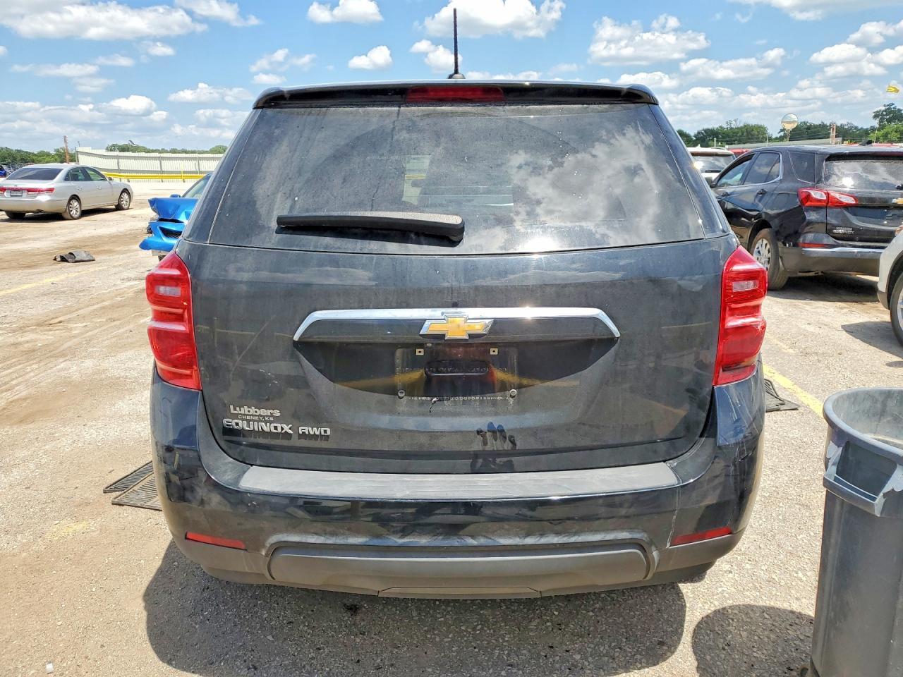 2017 Chevrolet Equinox Ls - Image 6