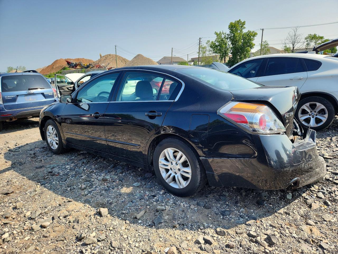 2011 Nissan Altima 2.5 - Image 2
