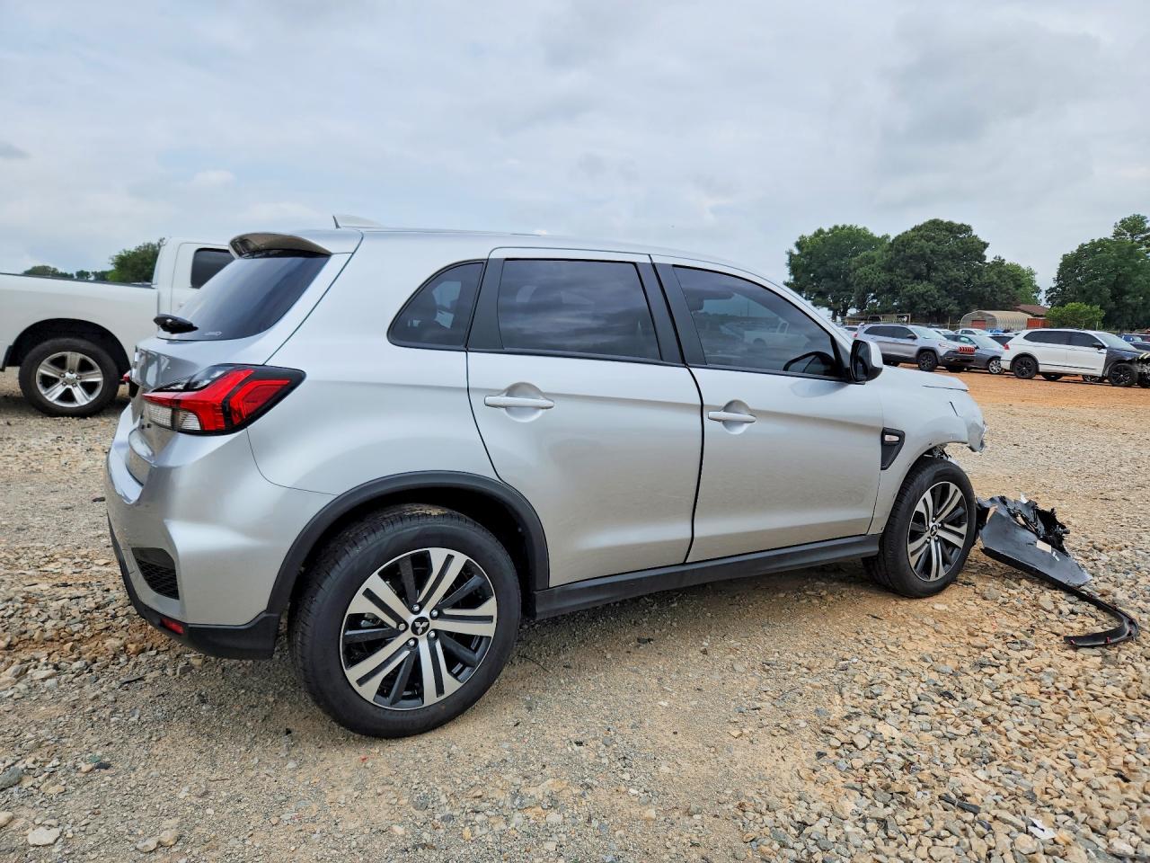 2026 Mitsubishi Outlander Sport S/Se - Фото 3