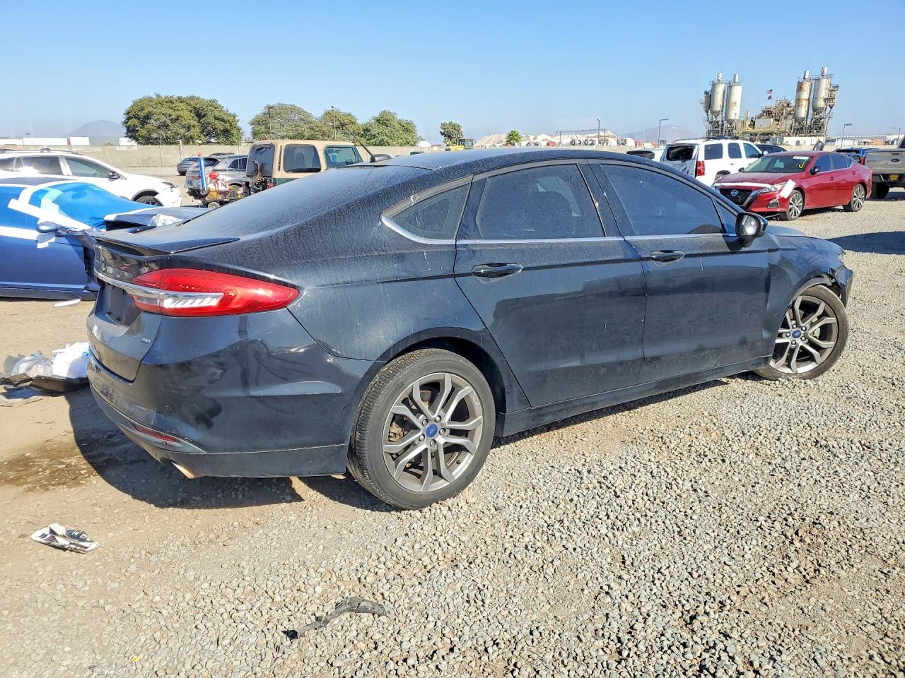 2017 Ford Fusion Se - Фото 3