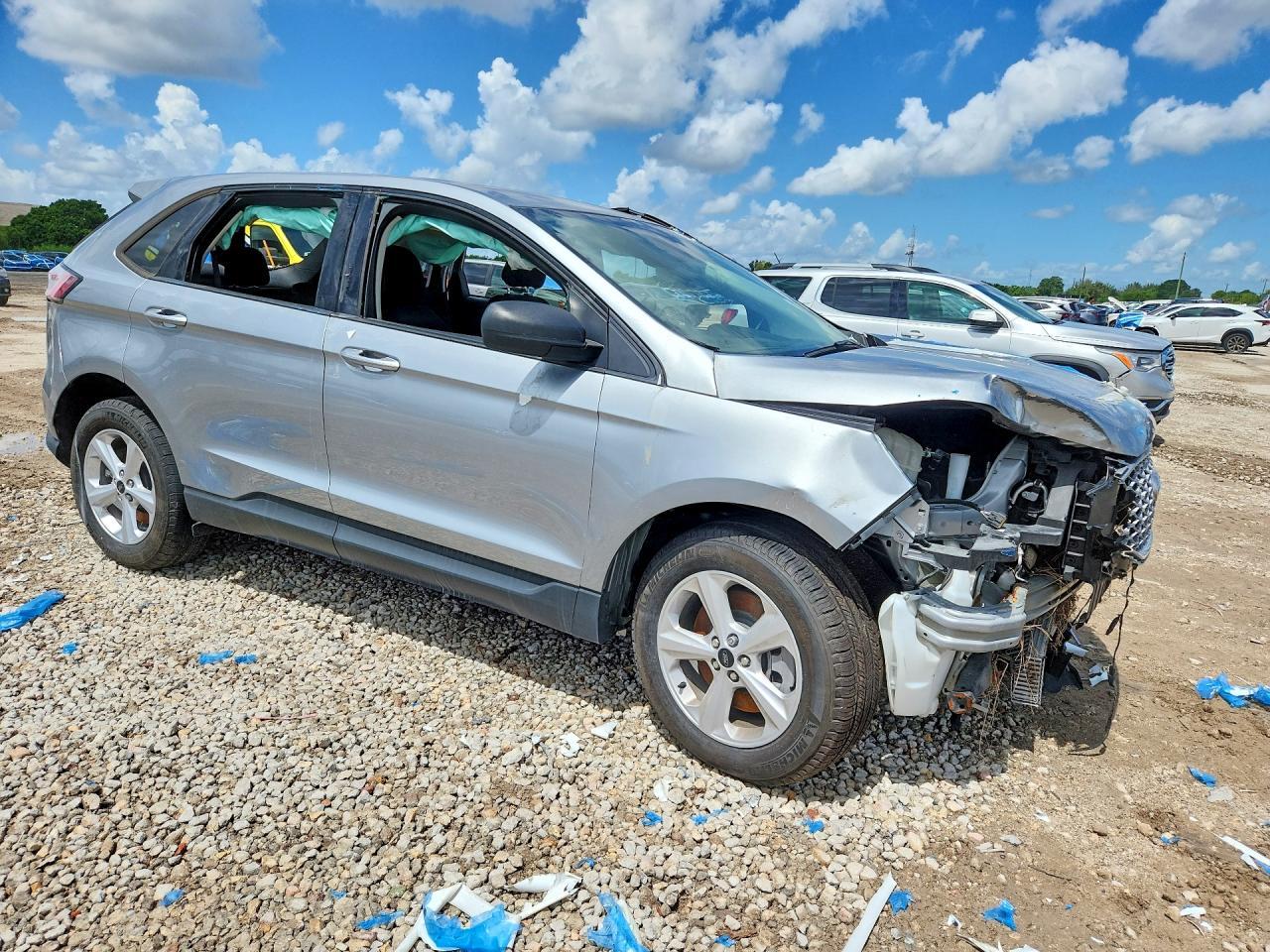 2024 Ford Edge Se - Image 4