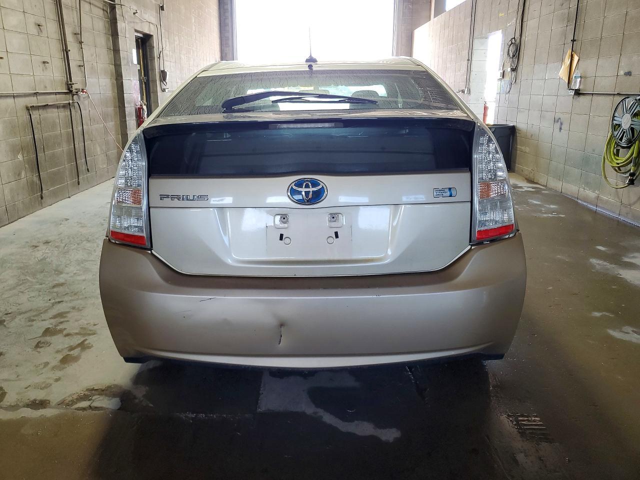 2010 Toyota Prius Hy - Фото 6