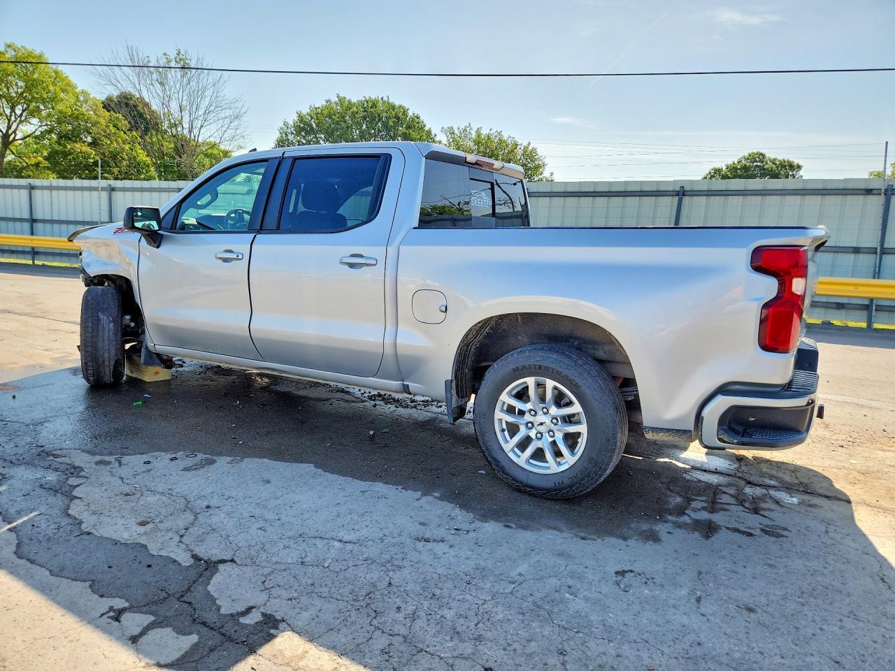 2020 Chevrolet Silverado K1500 Rst - Фото 2