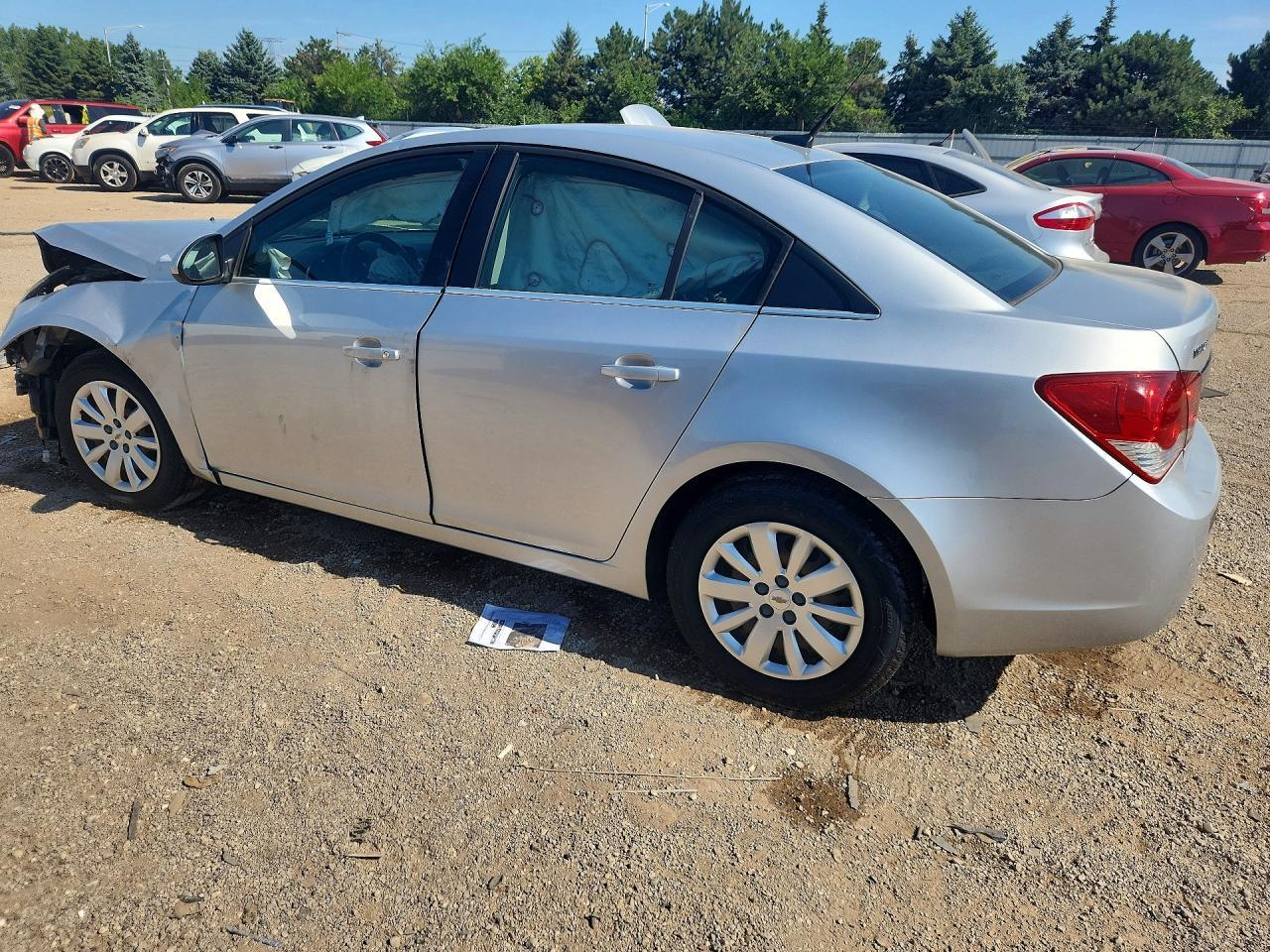2011 Chevrolet Cruze Lt - Image 2