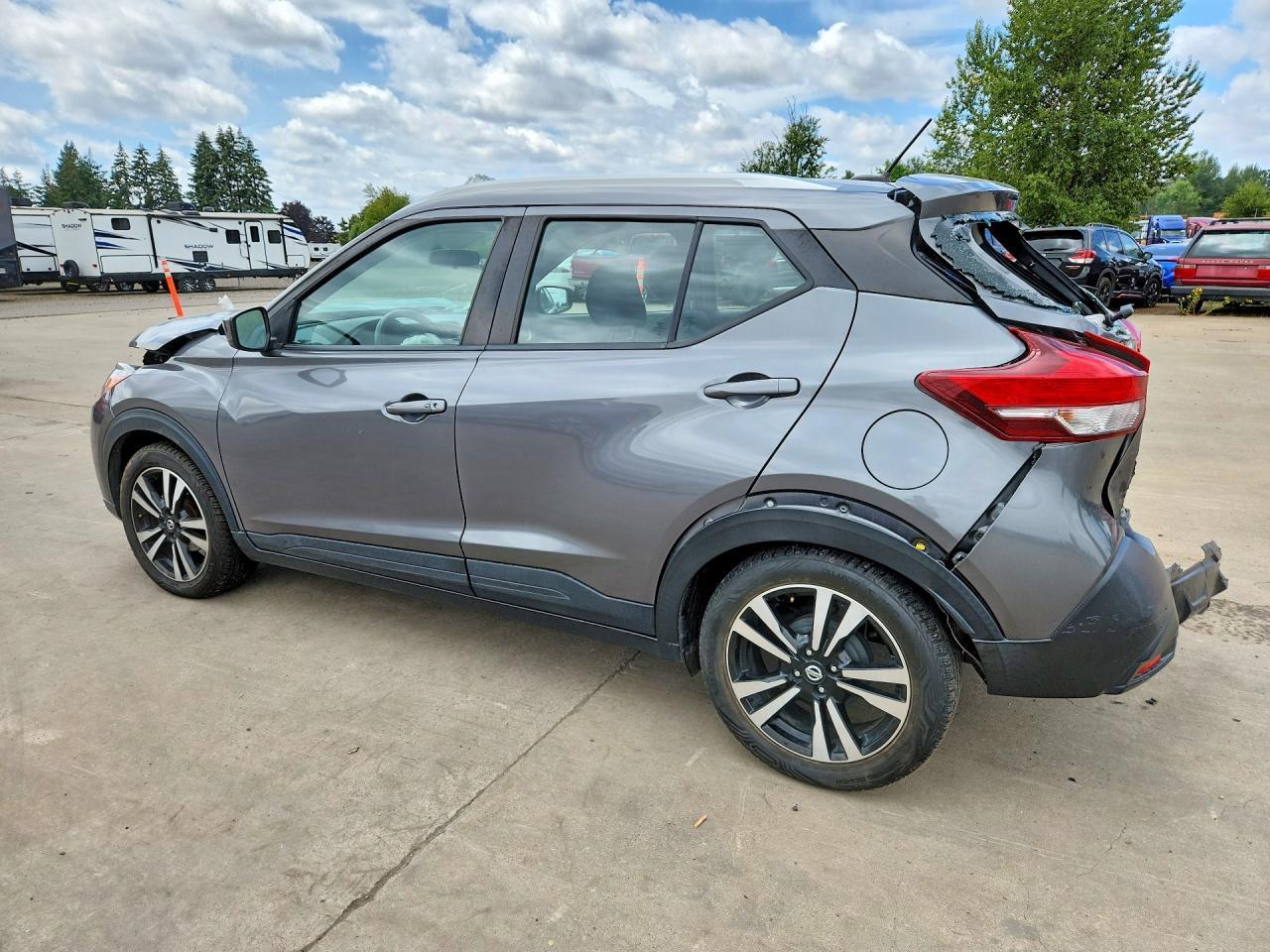 2019 Nissan Kicks Sv - Image 2