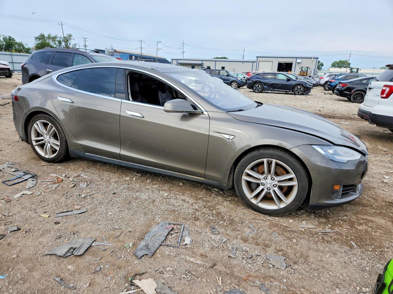2015 Tesla Model S - Фото 4