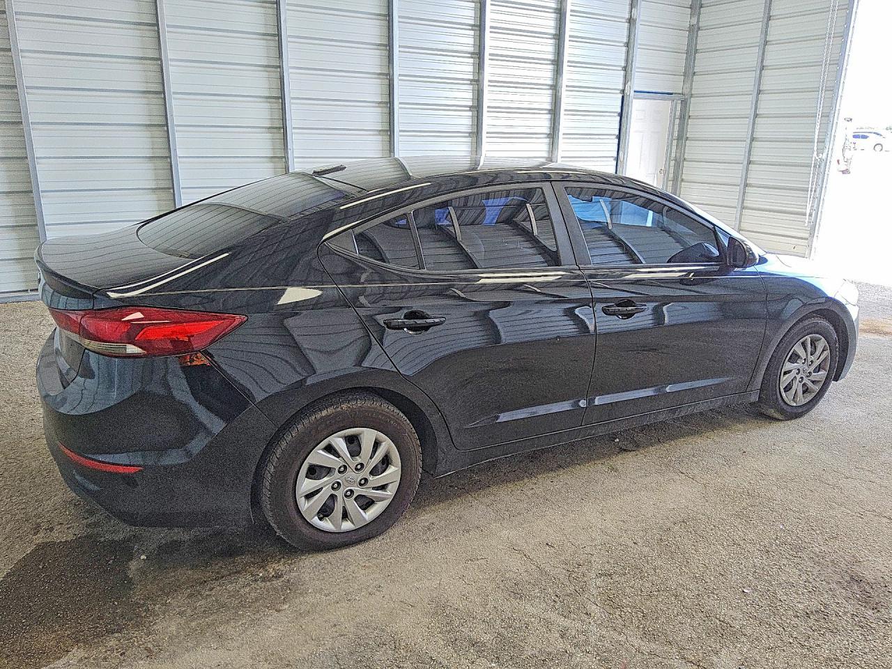 2017 Hyundai Elantra Se - Фото 3
