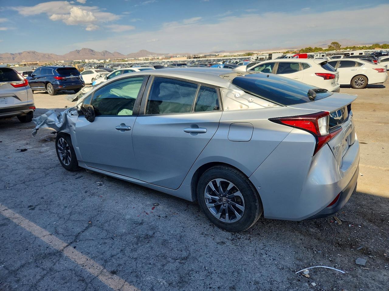 2019 Toyota Prius Xle - Фото 2