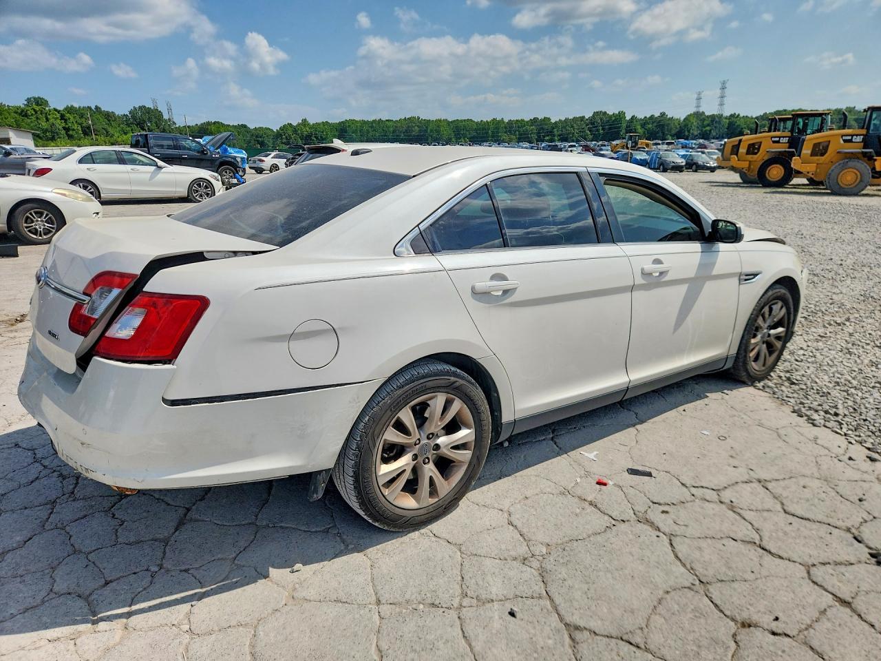 2010 Ford Taurus Sel - Фото 3
