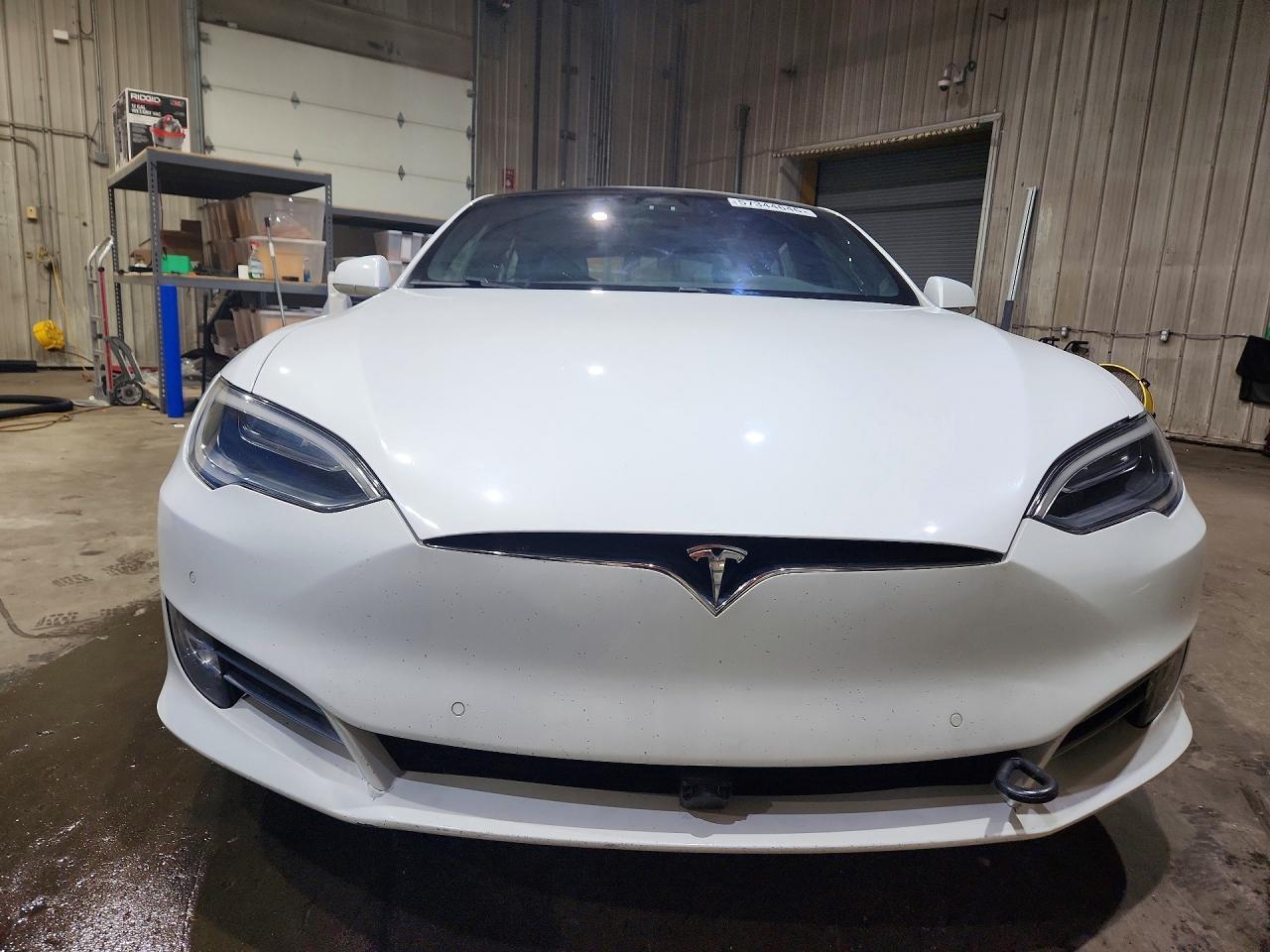 2017 Tesla Model S - Фото 5