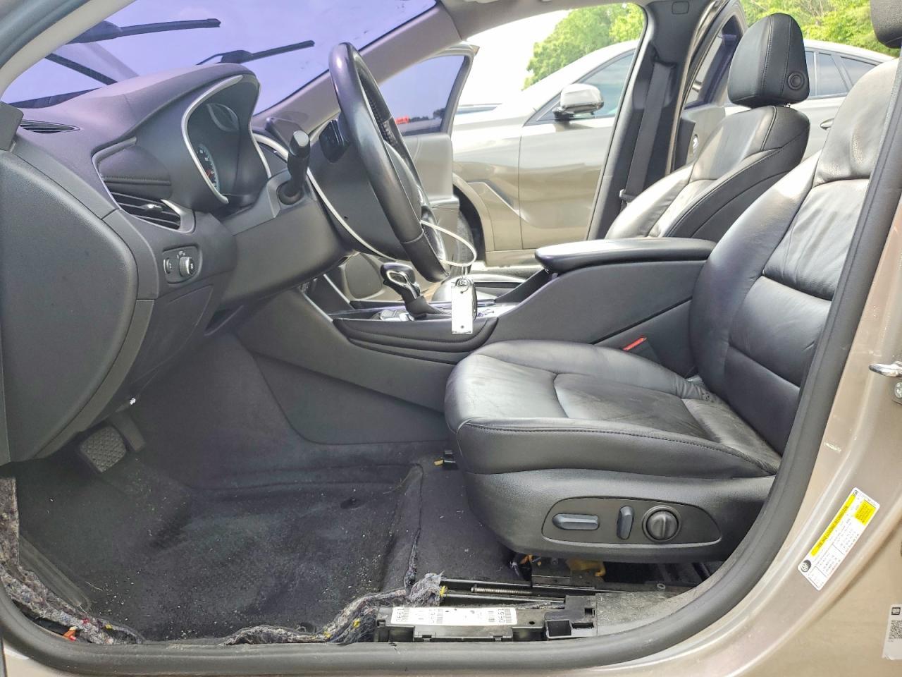 2022 Chevrolet Malibu Lt - Image 7