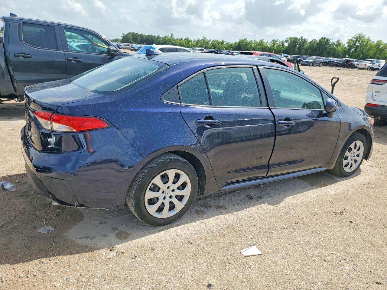 2024 Toyota Corolla Le - Фото 3