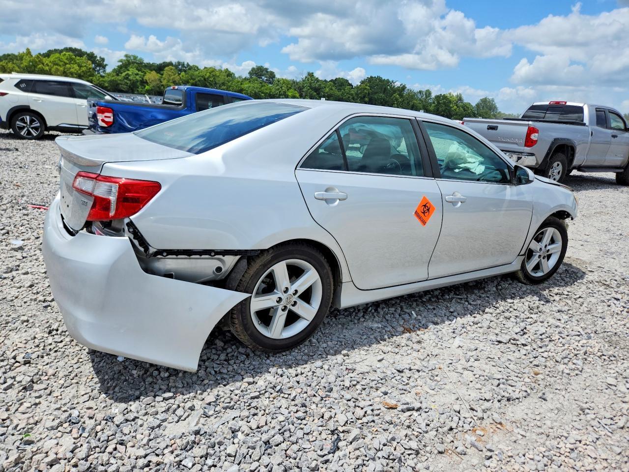 2013 Toyota Camry Se - Фото 3