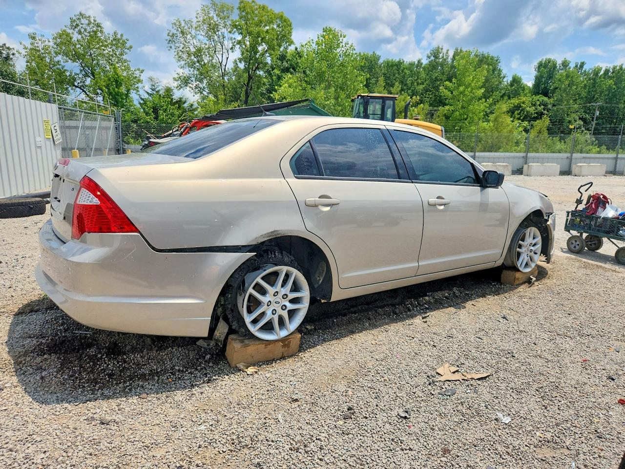 2010 Ford Fusion S - Image 3