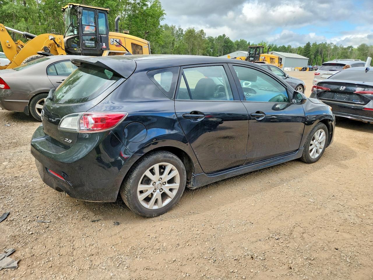 2011 Mazda 3 S - Image 3