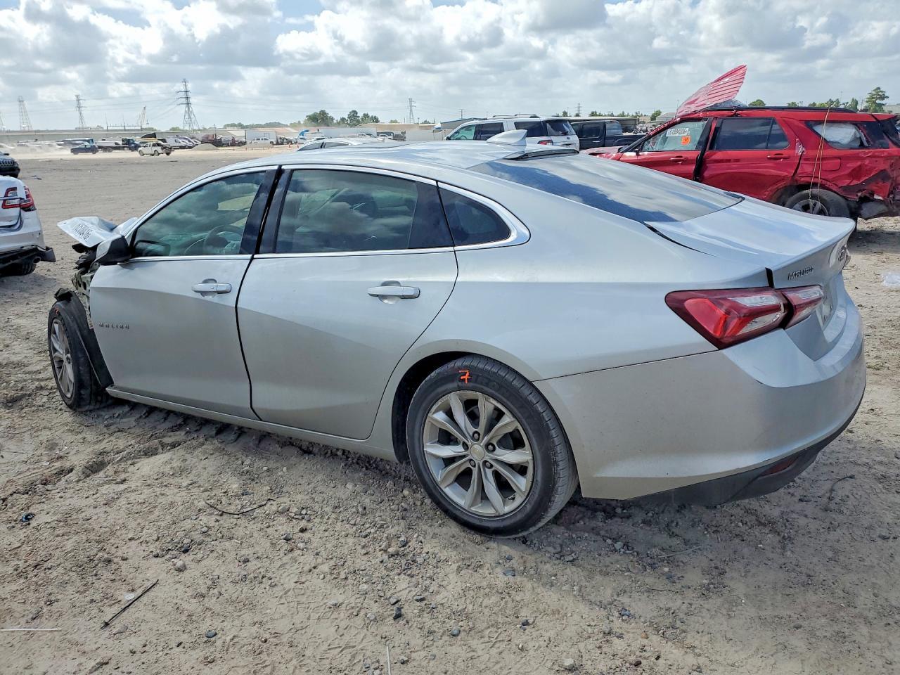 2021 Chevrolet Malibu Lt - Фото 2