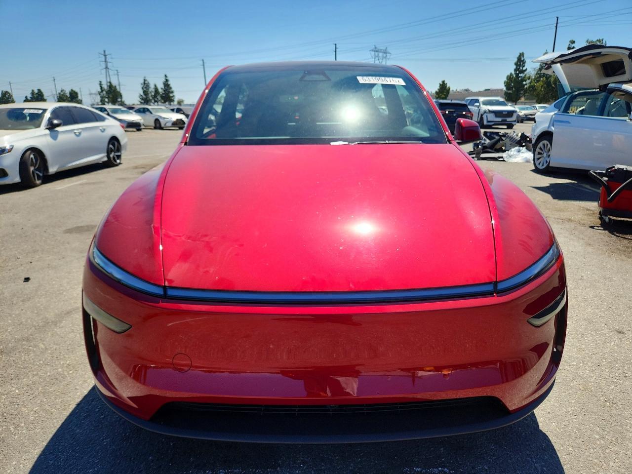2026 Tesla Model Y - Фото 5