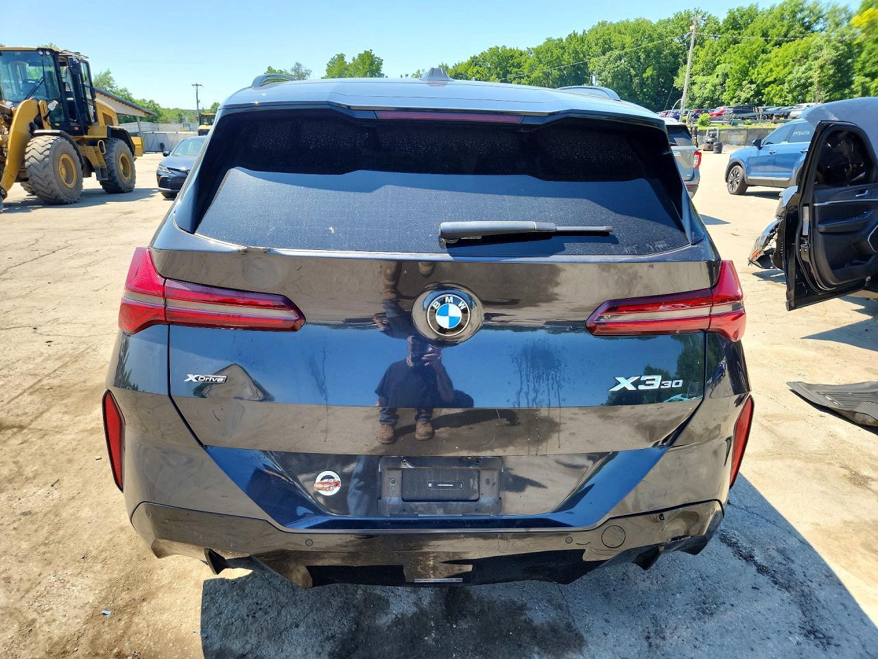 2025 BMW X3 30 xDrive - Image 6