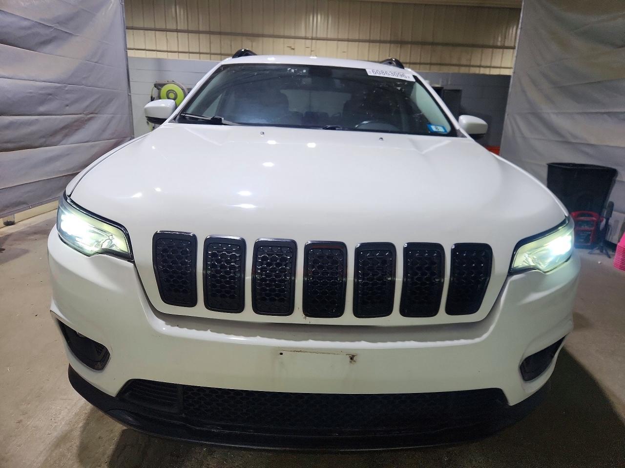 2020 Jeep Cherokee Latitude Plus - Фото 5