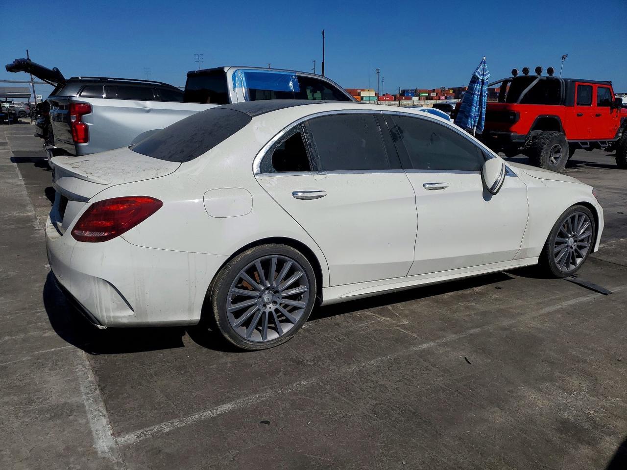 2016 Mercedes-Benz C 300 - Фото 3